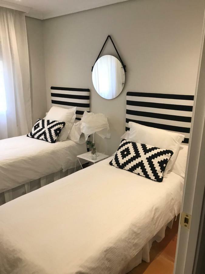 Apartamento Las Doblas , Parking Gratis Kordoba Bagian luar foto