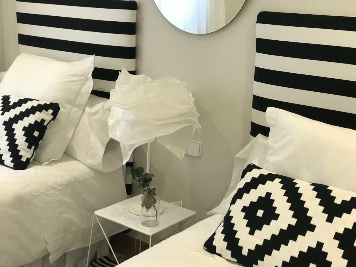Apartamento Las Doblas , Parking Gratis Kordoba Bagian luar foto