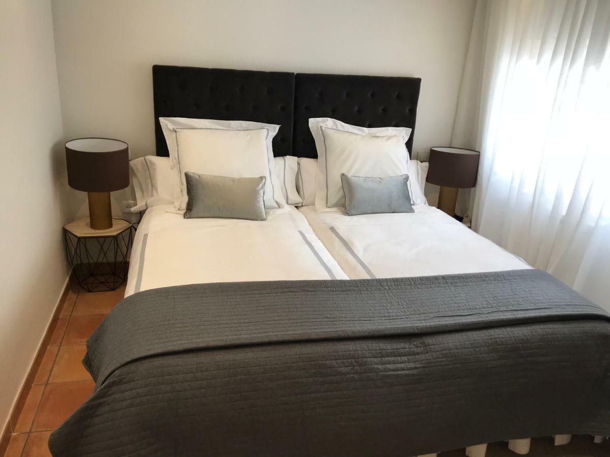 Apartamento Las Doblas , Parking Gratis Kordoba Bagian luar foto