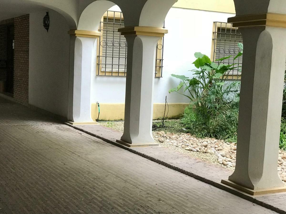 Apartamento Las Doblas , Parking Gratis Kordoba Bagian luar foto